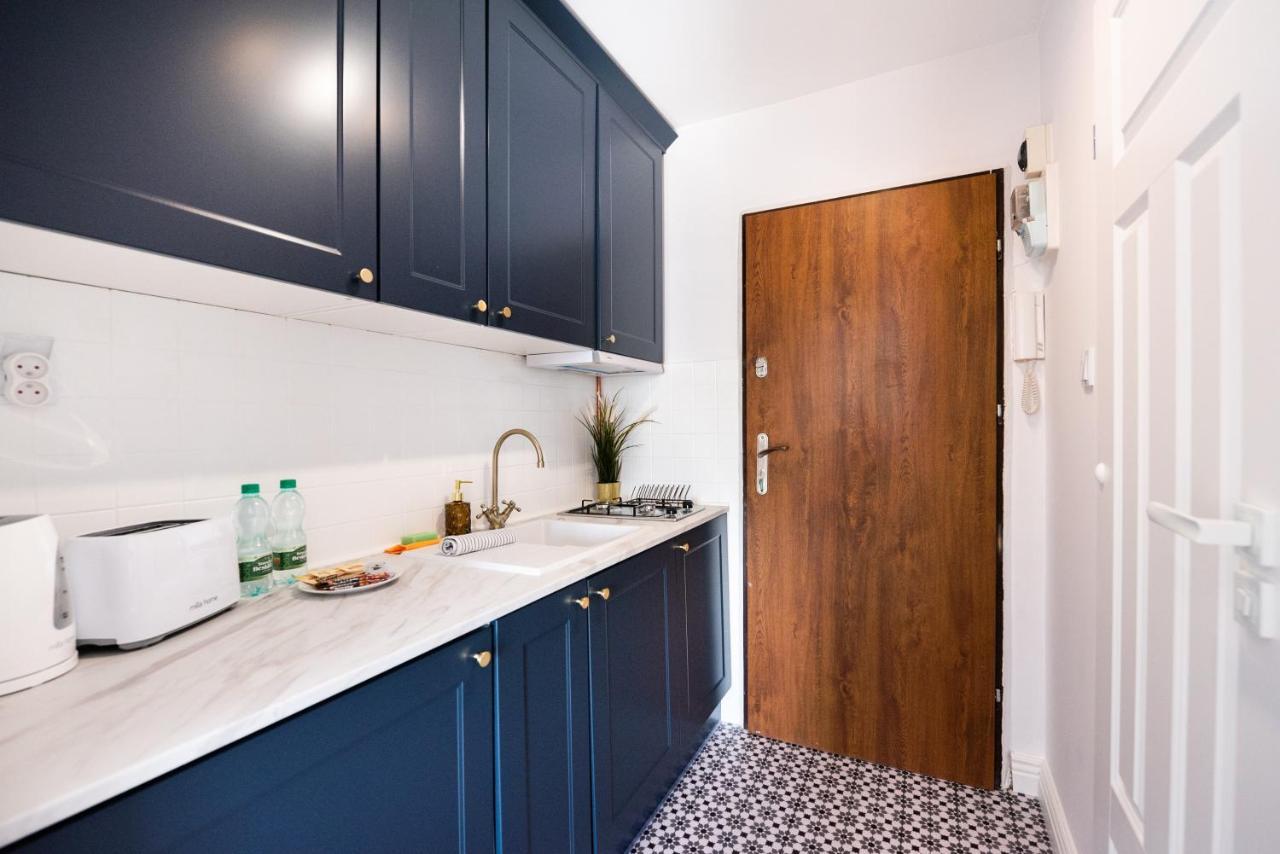 Metro Dworzec Gdanski Elegant Studio Apartment Warsaw Ngoại thất bức ảnh