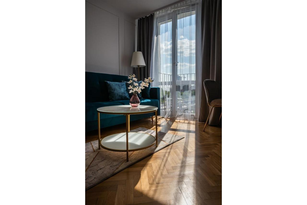 Metro Dworzec Gdanski Elegant Studio Apartment Warsaw Ngoại thất bức ảnh