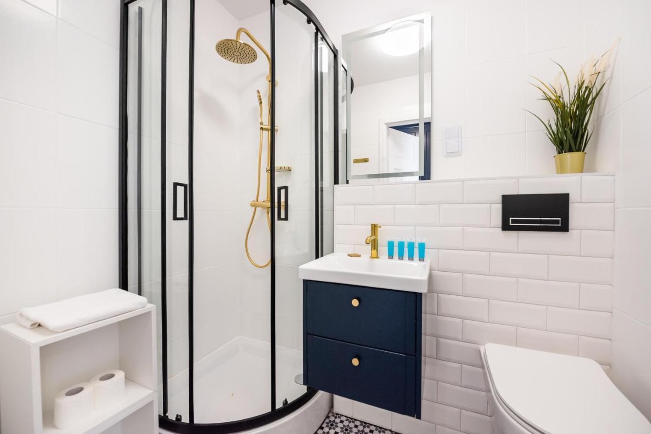 Metro Dworzec Gdanski Elegant Studio Apartment Warsaw Ngoại thất bức ảnh