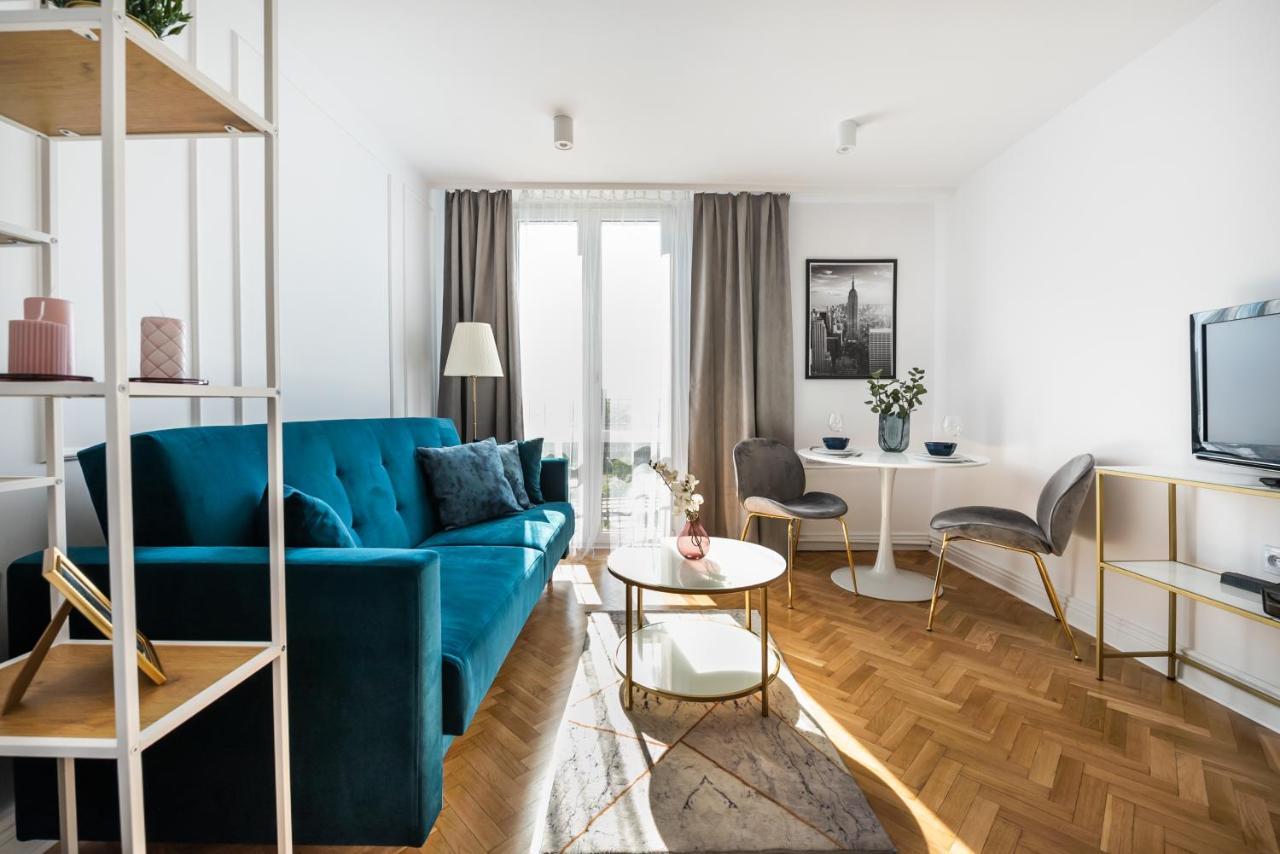 Metro Dworzec Gdanski Elegant Studio Apartment Warsaw Ngoại thất bức ảnh